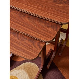 Petites tables gigognes en bois foncé n°130