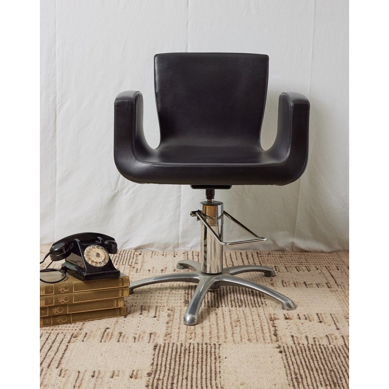 Fauteuil de coiffeur en cuir n°748