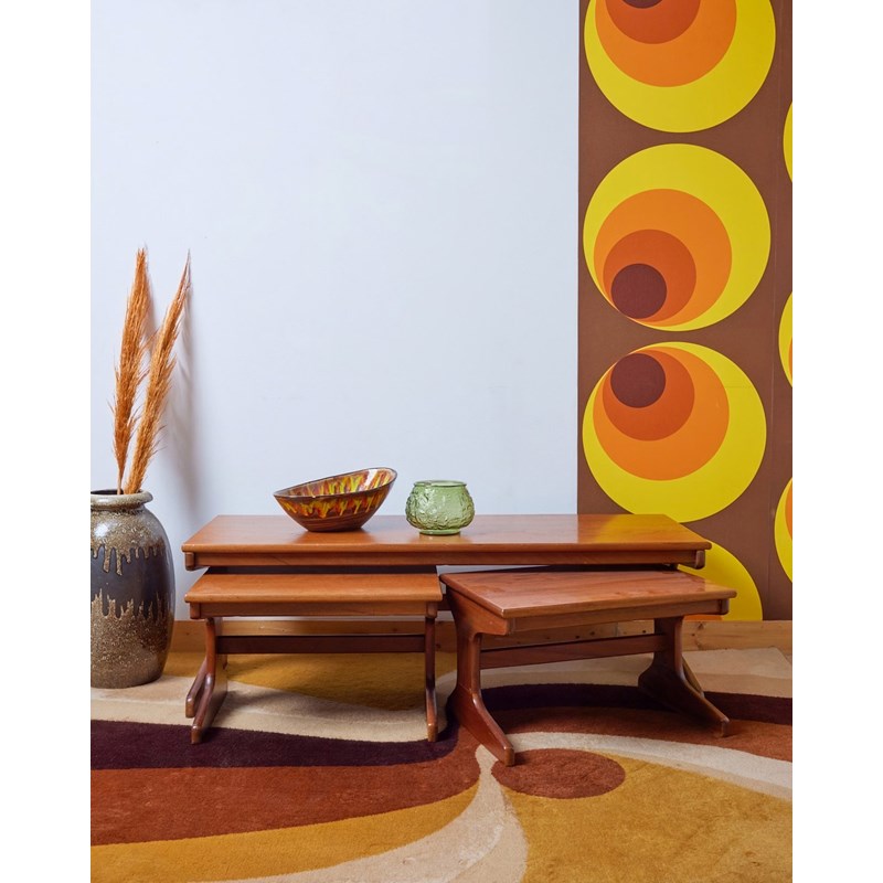 Tables gigognes scandinaves n°127