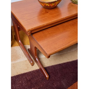 Tables gigognes scandinaves n°127