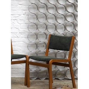 Paire de chaises en pin magnus olesen n°1187