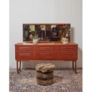 Louise, la coiffeuse en bois clair n°225