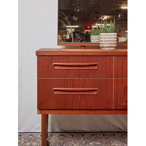 Louise, la coiffeuse en bois clair n°225