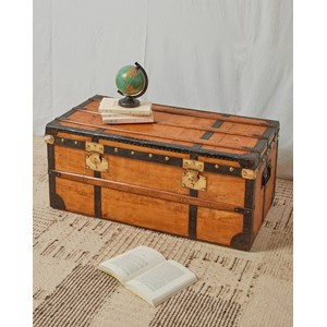 Lucienne, la grande malle en bois n°235