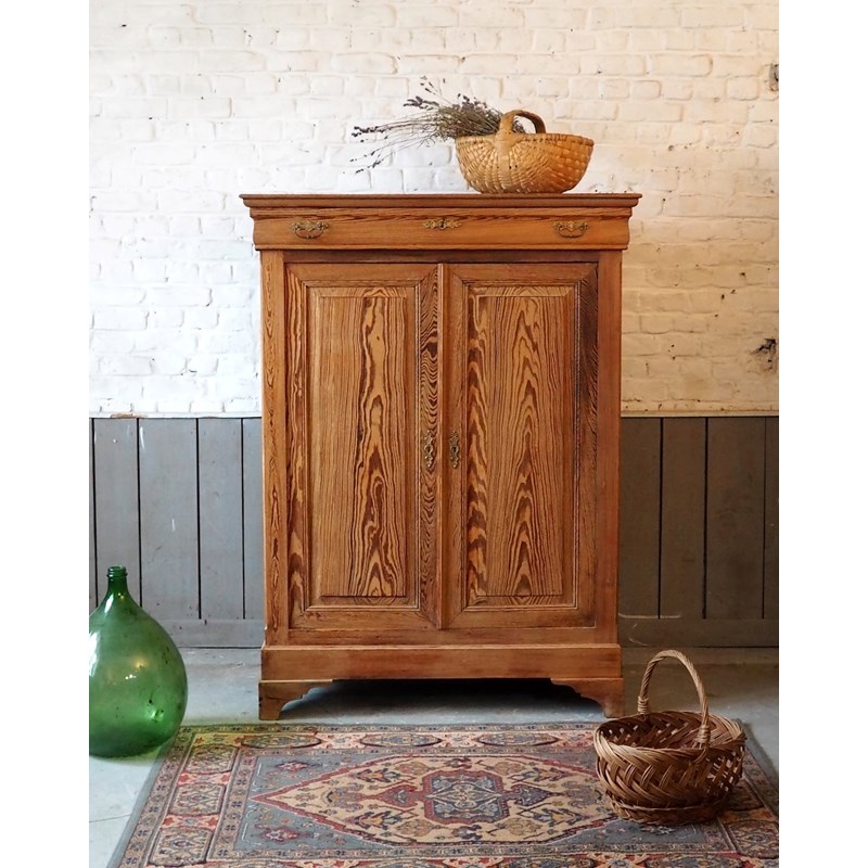 Debongout - Blandine, l'armoire basse en pin n°297