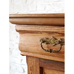 Blandine, l'armoire basse en pin n°297