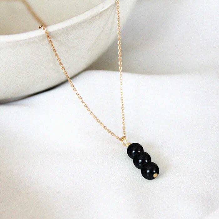 Collier obsidienne camelia or