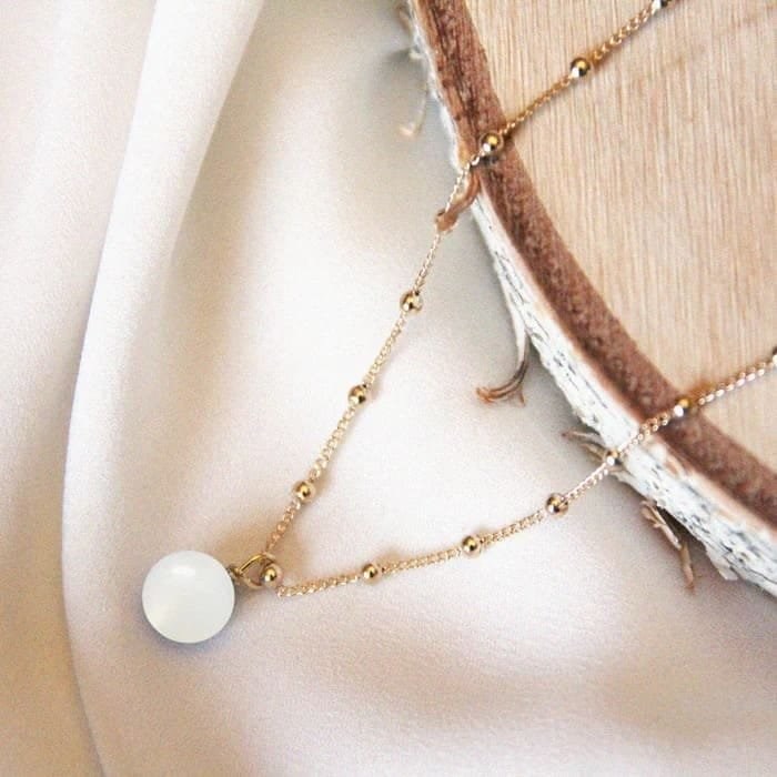 Collier pierre de lune cerise or