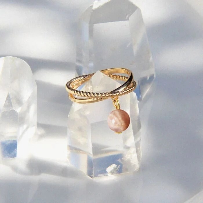 Bague pierre de soleil diana or