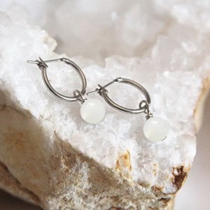 Boucles d'oreilles pierre de lune hestia or
