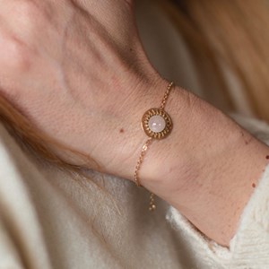 Bracelet pierre de soleil leonie or