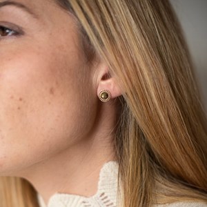 Puces d’oreilles oeil de tigre leonie or