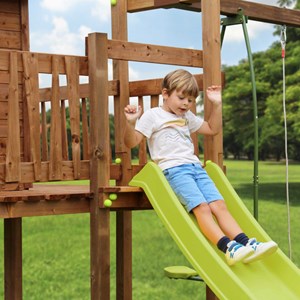 Aire de jeux pour enfant maisonnette ave