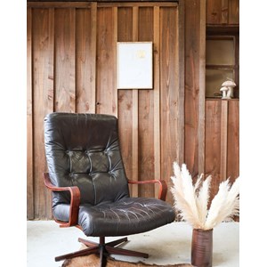 Fauteuil lounge pivotant en cuir n°673