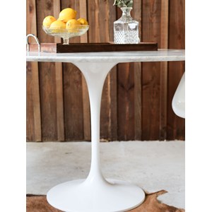 Karla, la table ronde en marbre n°1062