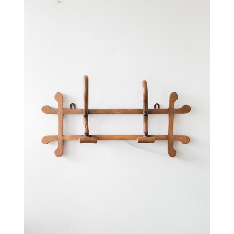 Max, le porte-manteau style thonet n°244