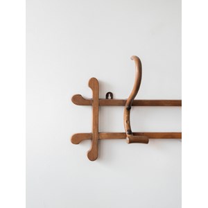 Max, le porte-manteau style thonet n°244