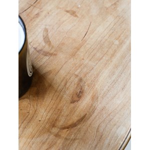 Alfred, le petit guéridon en bois n°155