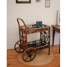 Henriette, la desserte en rotin n°166