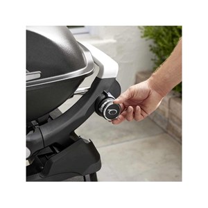 Barbecue à gaz q 2200n noir avec pied + rôtissoire - weber