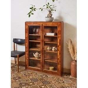 Petite vitrine en loupe d'orme  n°138