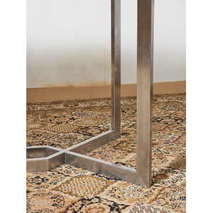 Table à manger en aluminium brossé et verre fumé n°1069