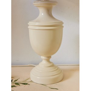 Paire de lampe à poser en bois laqué n°424