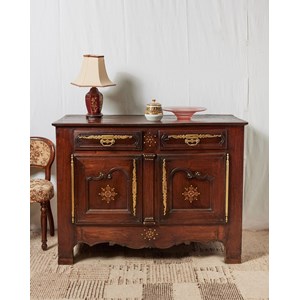 Buffet ancien en bois et laiton  n°654