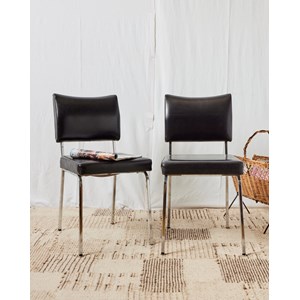 Paire de chaises en chrome n°1227