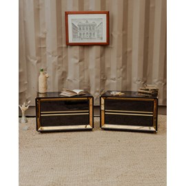 Lot de tables de chevet noires et dorées n°675