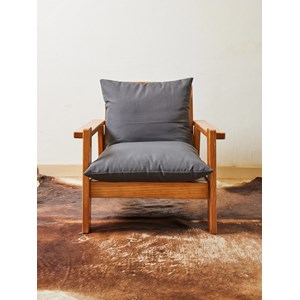 Paire de fauteuils en pin  n°688