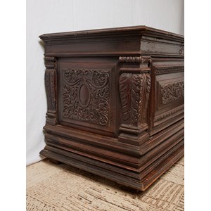 Coffre de famille en chêne du xviième n°109