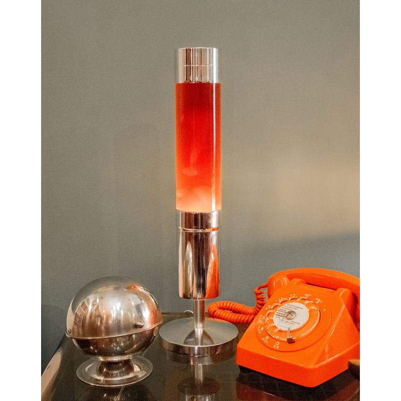 Lampe à lave seventies chromée n°650