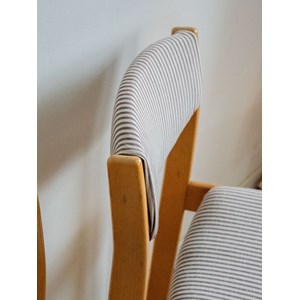 Paire de chaises en bois rayées n°1237