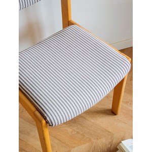 Paire de chaises en bois rayées n°1237