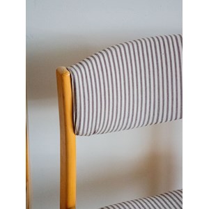 Paire de chaises en bois rayées n°1237
