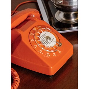Alix, le téléphone vintage orange n°592
