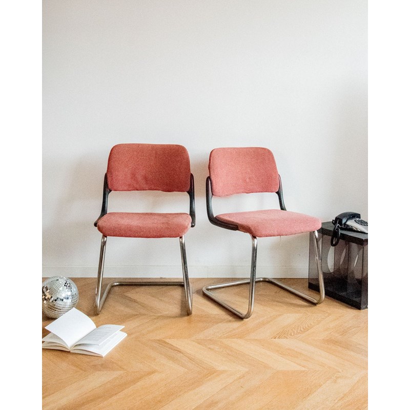 Paire de chaises chromées roses n°1238