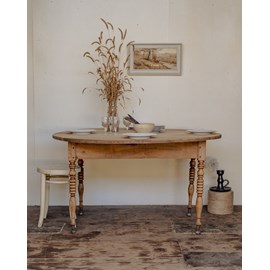 Table à manger ronde en bois n°574