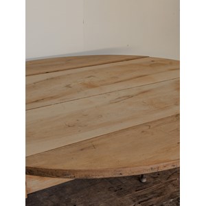 Table à manger ronde en bois n°574