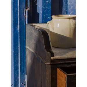 Buffet noir en bois et marbre n°502