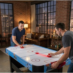 Air hockey teenager play4fun