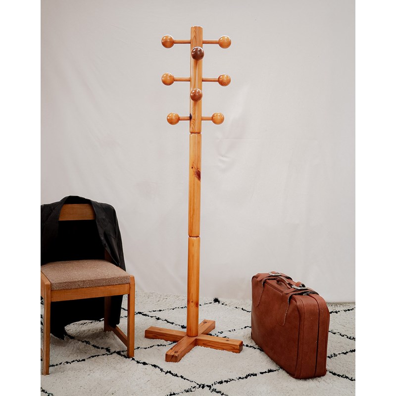 Max, le porte-manteau en pin n°249