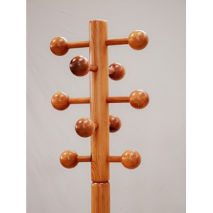 Max, le porte-manteau en pin n°249