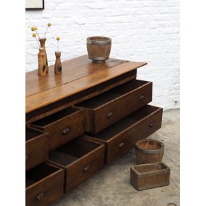 Grand meuble de cordonnier en bois n°210