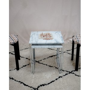 2 tables gigognes en marbre et métal n°136
