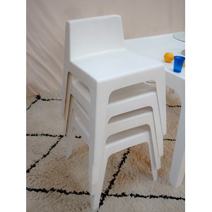 Ensemble de table et chaises en fibre de verre n°10