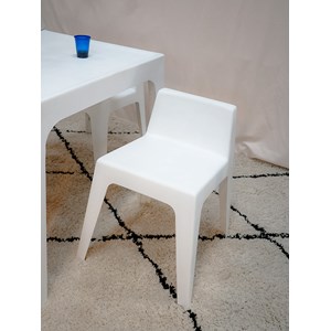 Ensemble de table et chaises en fibre de verre n°10