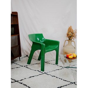 Fauteuil vert en fibre de verre n°843