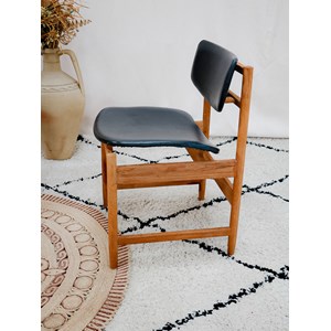 Chaise en teck et simili cuir n°1257